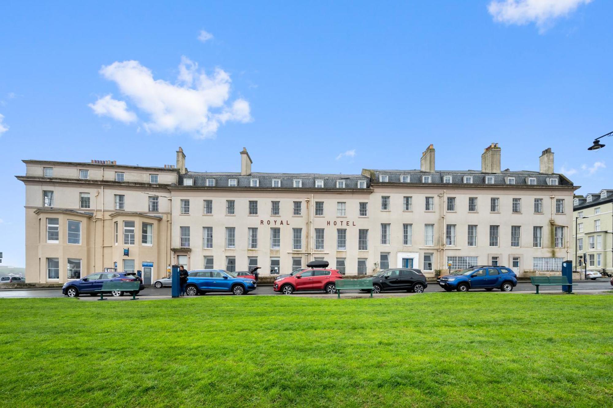 Royal Whitby Hotel Exterior foto