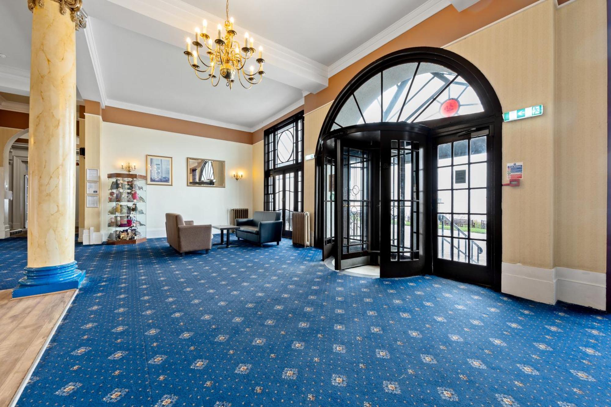 Royal Whitby Hotel Exterior foto