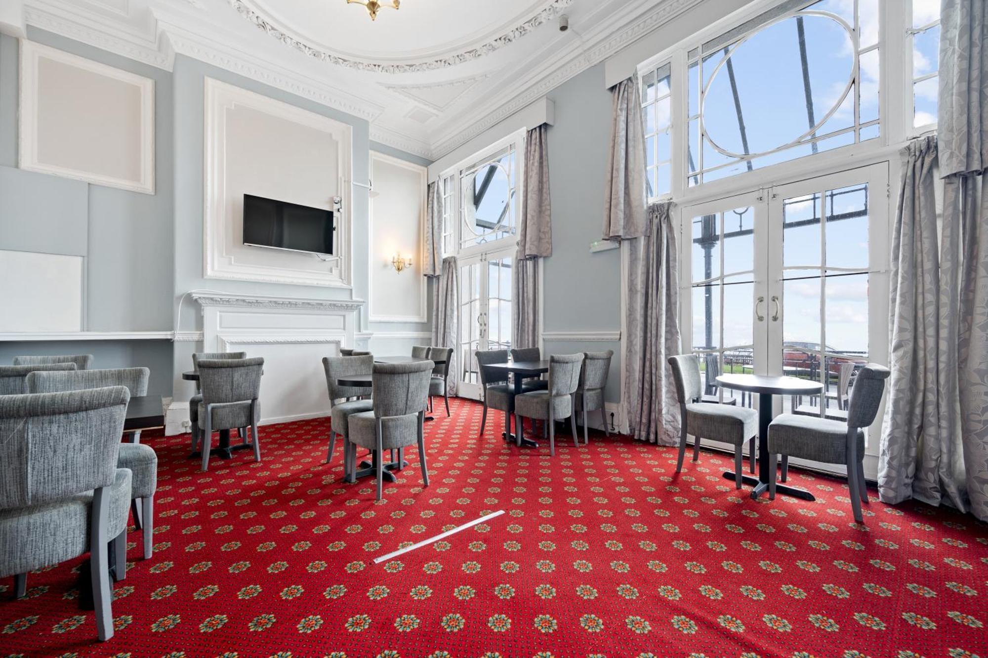 Royal Whitby Hotel Exterior foto