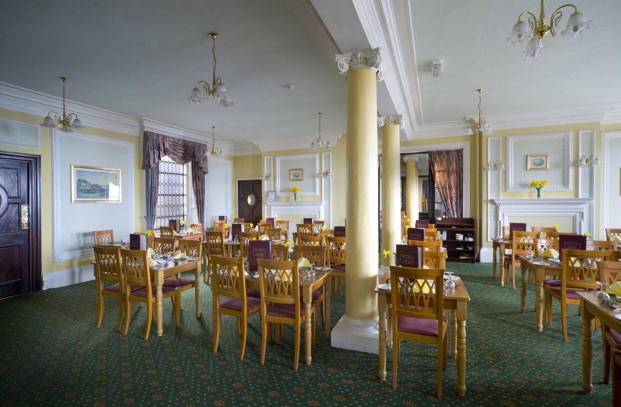 Royal Whitby Hotel Exterior foto